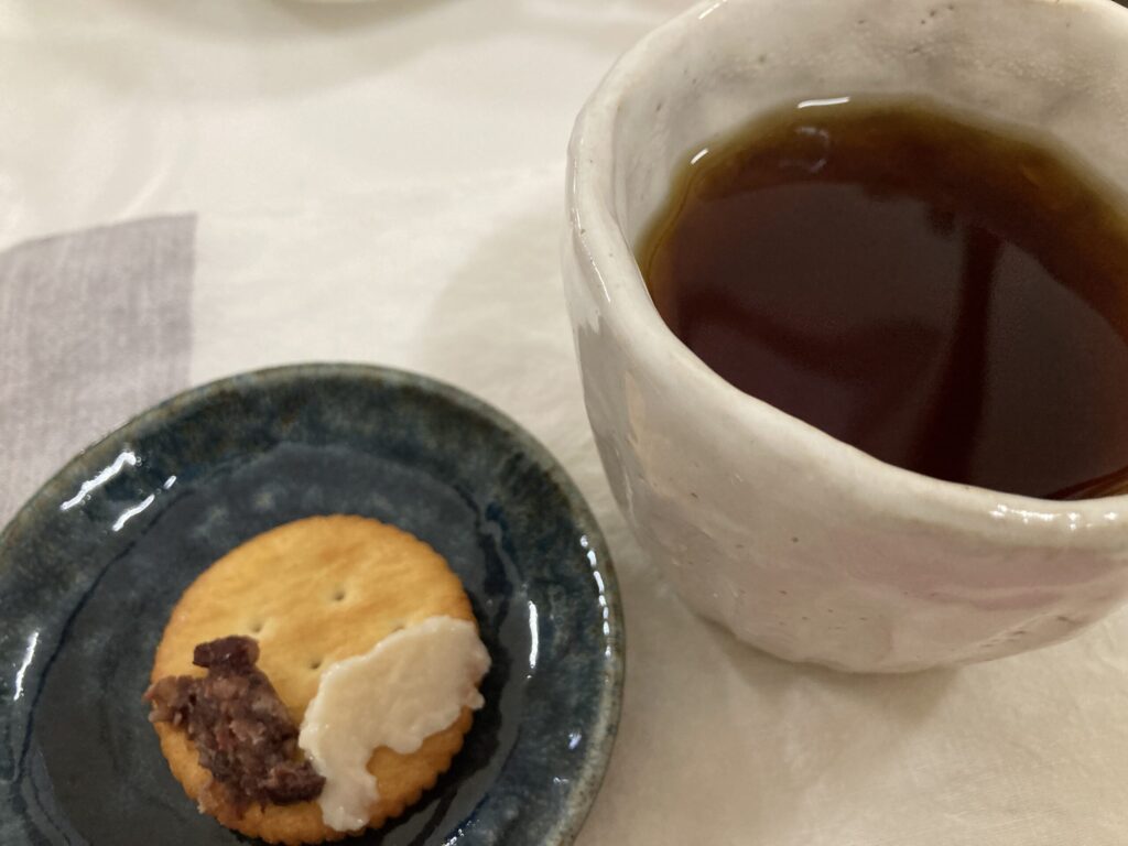 発酵あんこと甘酒のクラッカー